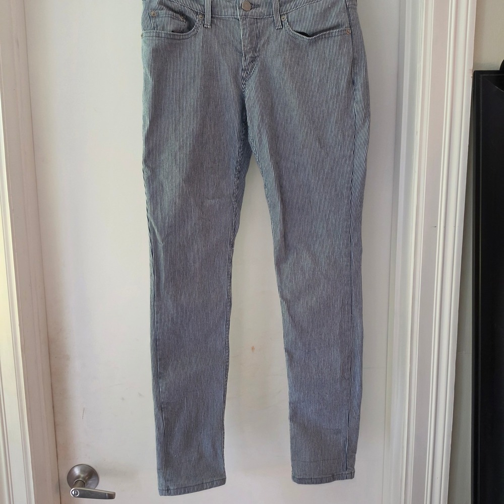 Levis 524 Skinny Jeans Blue White Hickory Stripe Railroad Denim Low Rise Pants